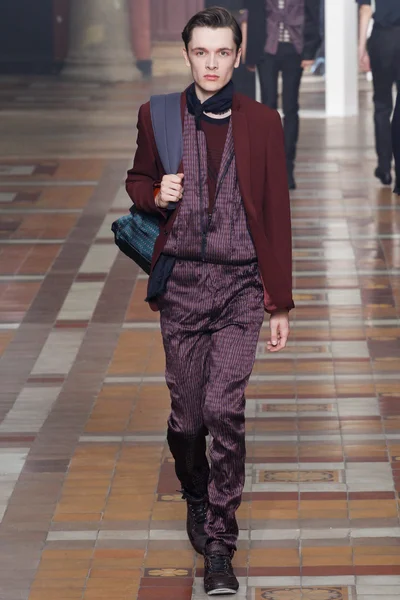 Look 38